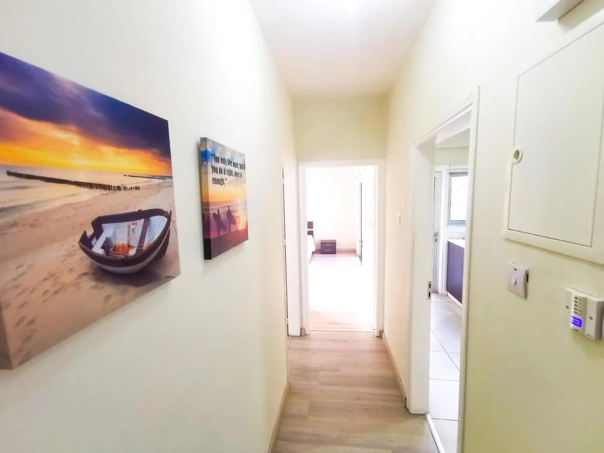 Apartment Beach-A-Holic Apartment, 2 Min Distance From Larnaca Marina